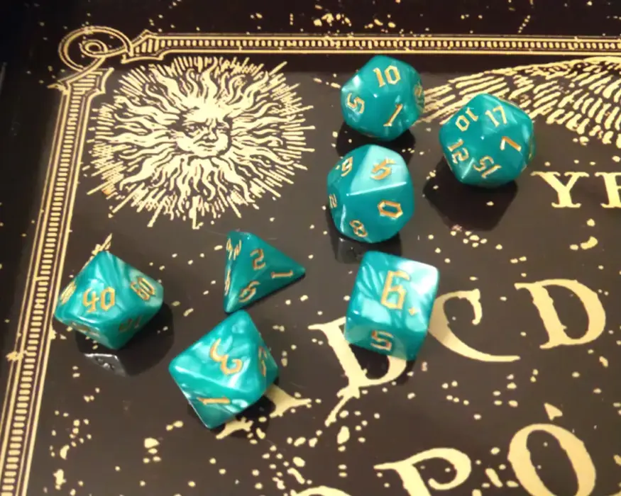 The turquoise mist dice set